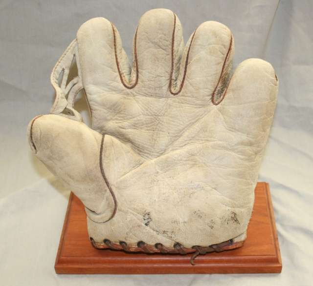 Cy Williams Ken Wel 555 Front